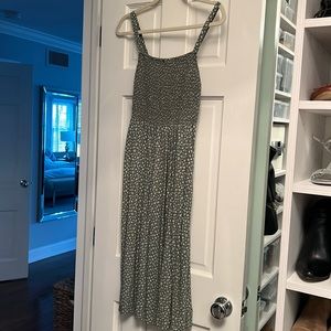 Old Navy green floral smocked dress size Small